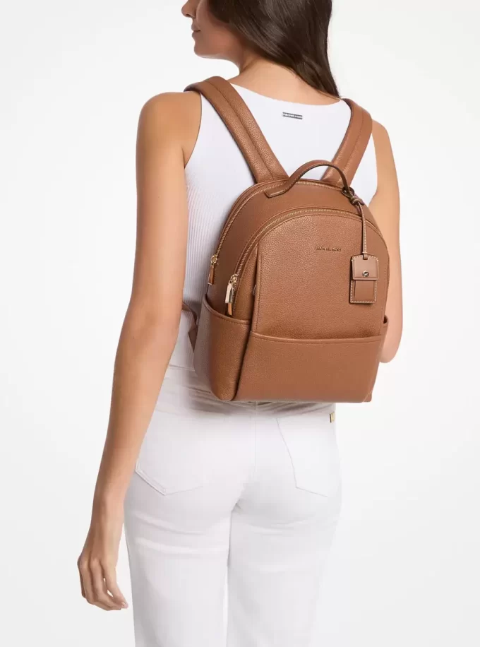 Mochila mediana de piel granulada Sable