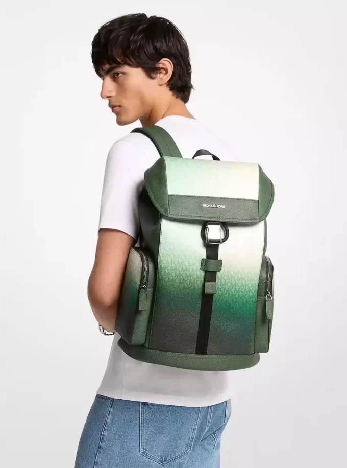 Mochila urbana Cooper mediana con logo degradé Mochila urbana Cooper mediana con logo degradé