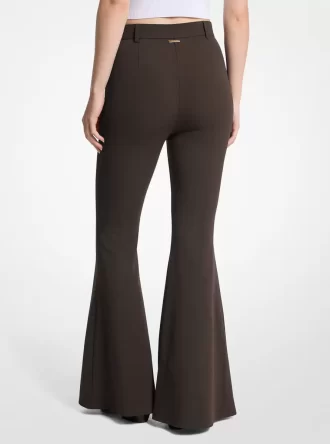 Pantalón acampanado de crepé elástico