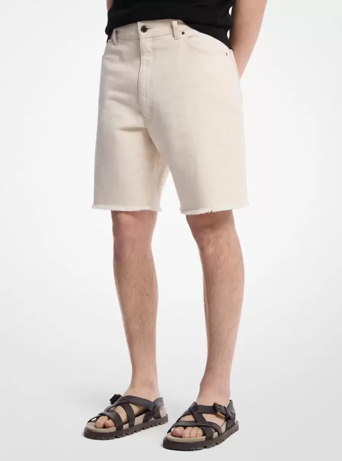 Pantalones cortos de mezclilla deshilachados Pantalones cortos de mezclilla deshilachados