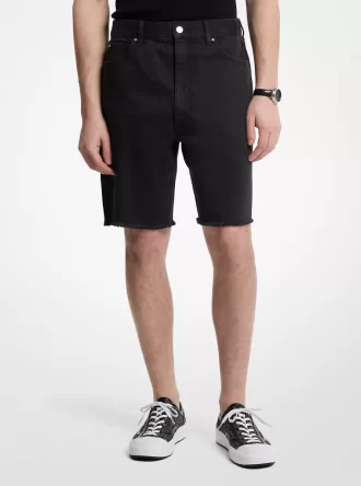 Pantalones cortos de mezclilla deshilachados
