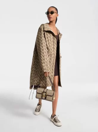 Parka extragrande con logo jacquard MK2000
