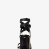 Sandalia de tacón cuadrado de piel con tachuelas Irene Sandalia de tacón cuadrado de piel con tachuelas Irene