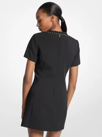 Vestido camisero de crepé elástico con tachuelas