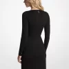 Vestido cruzado con tachuelas Vestido cruzado con tachuelas