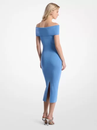 Vestido de punto elástico con hombros descubiertos