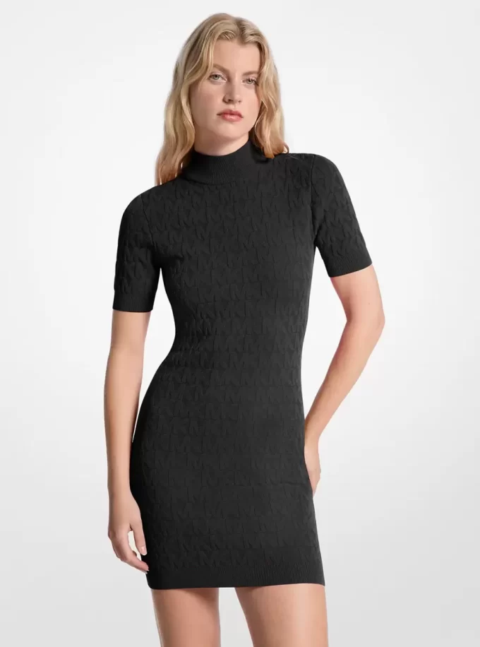 Vestido de punto jacquard con cuello alto y logo