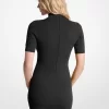 Vestido de punto jacquard con cuello alto y logo