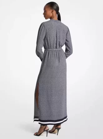 Vestido largo de satén con cinturón y estampado de logotipo