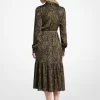 Vestido midi de satén con estampado paisley y cuello con lazo
