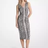 Vestido midi fruncido de punto elástico mate con estampado de serpiente Vestido midi fruncido de punto elástico mate con estampado de serpiente