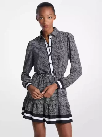 Vestido mini con cinturón de crepé y estampado de logotipo