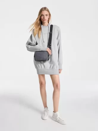 Vestido con capucha y hombreras de mezcla de algodón