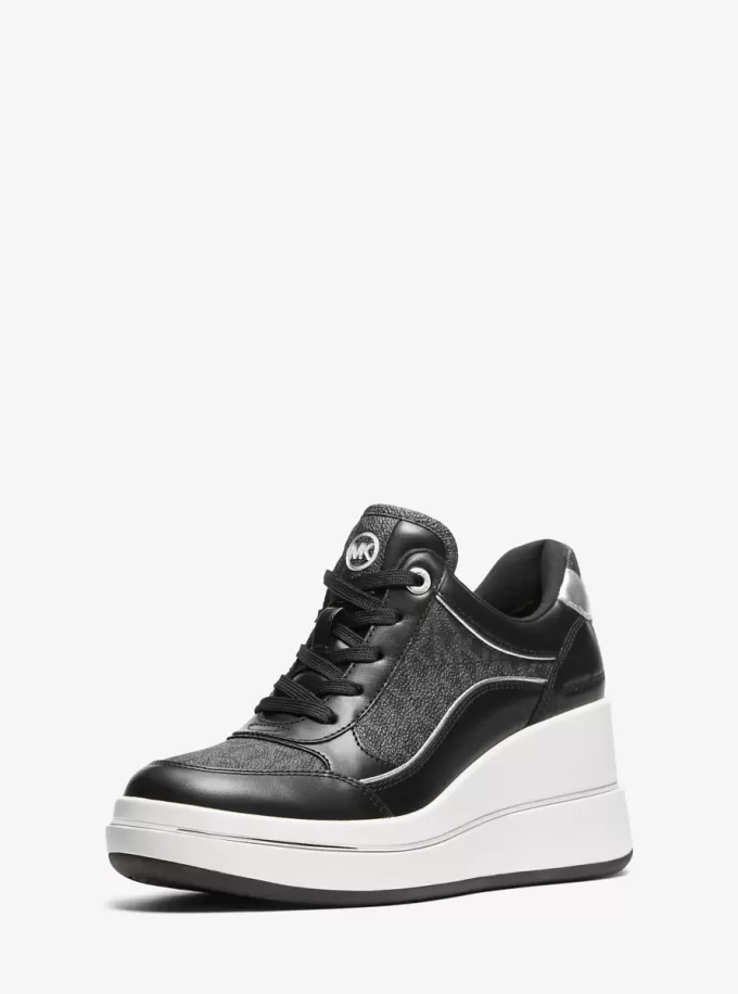 Zapatillas de cuña de cuero y logo de Emmy Signature Zapatillas de cuña de cuero y logo de Emmy Signature