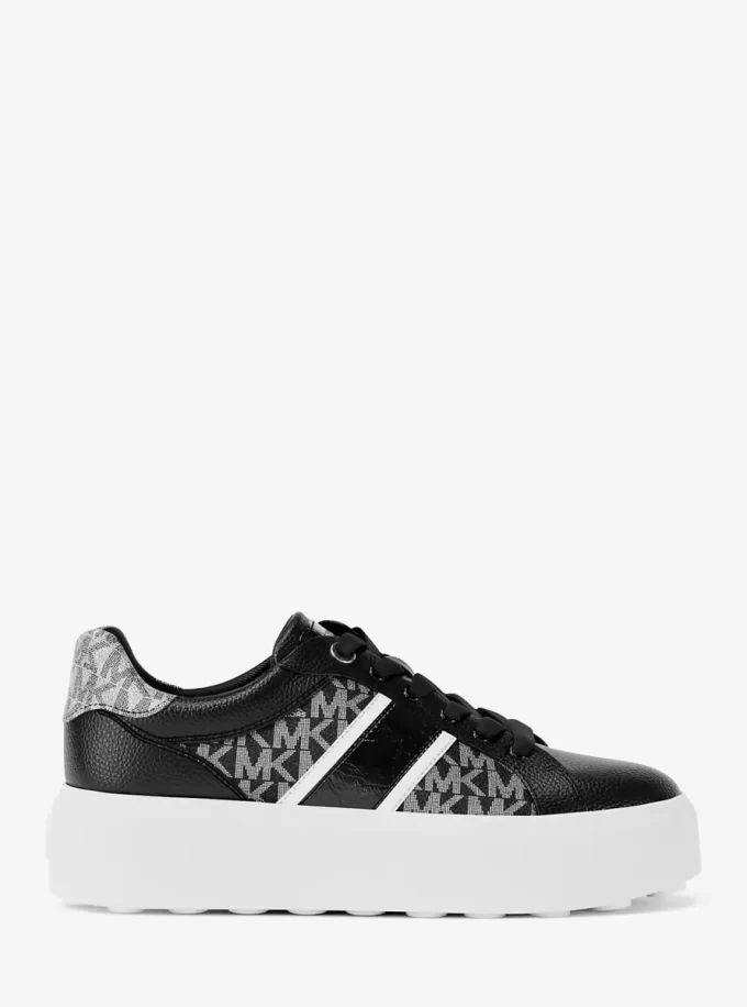 Zapatillas de plataforma con rayas y logo de la firma Romey Zapatillas de plataforma con rayas y logo de la firma Romey