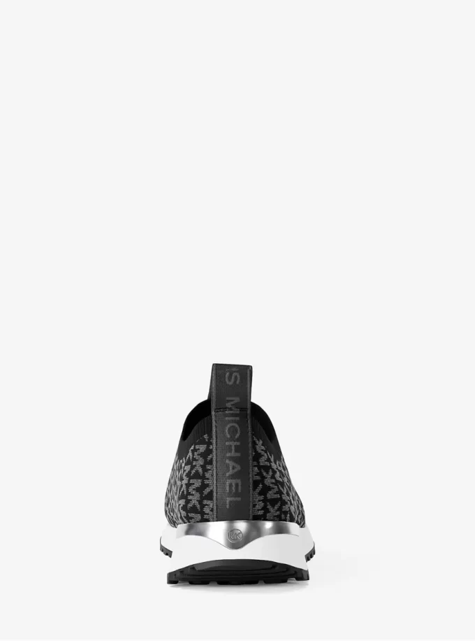 Zapatillas sin cordones de punto con logotipo metálico de Bodie