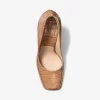 Zapato de tacón Jeanne de piel con relieve de cocodrilo Zapato de tacón Jeanne de piel con relieve de cocodrilo