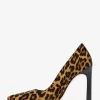 Zapatos de salón de pelo de becerro con estampado de leopardo Amara