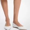 Zapatos planos de cuero Renata Skimmer