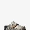 Zueco de piel con relieve de serpiente Jaden